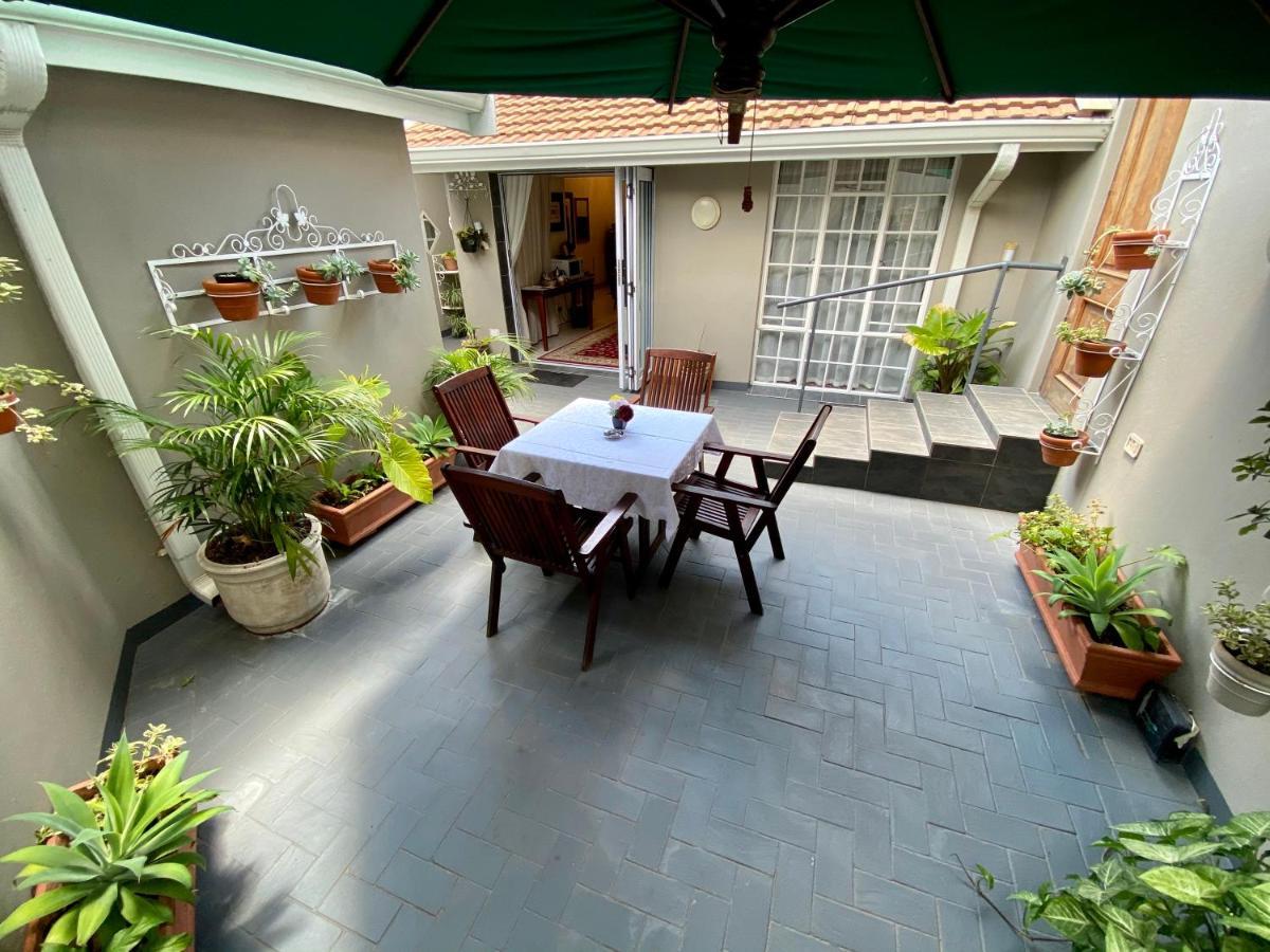 Waterkloof Guest House Pretoria Exterior photo
